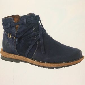 Born Tarklin Boots (6.5)